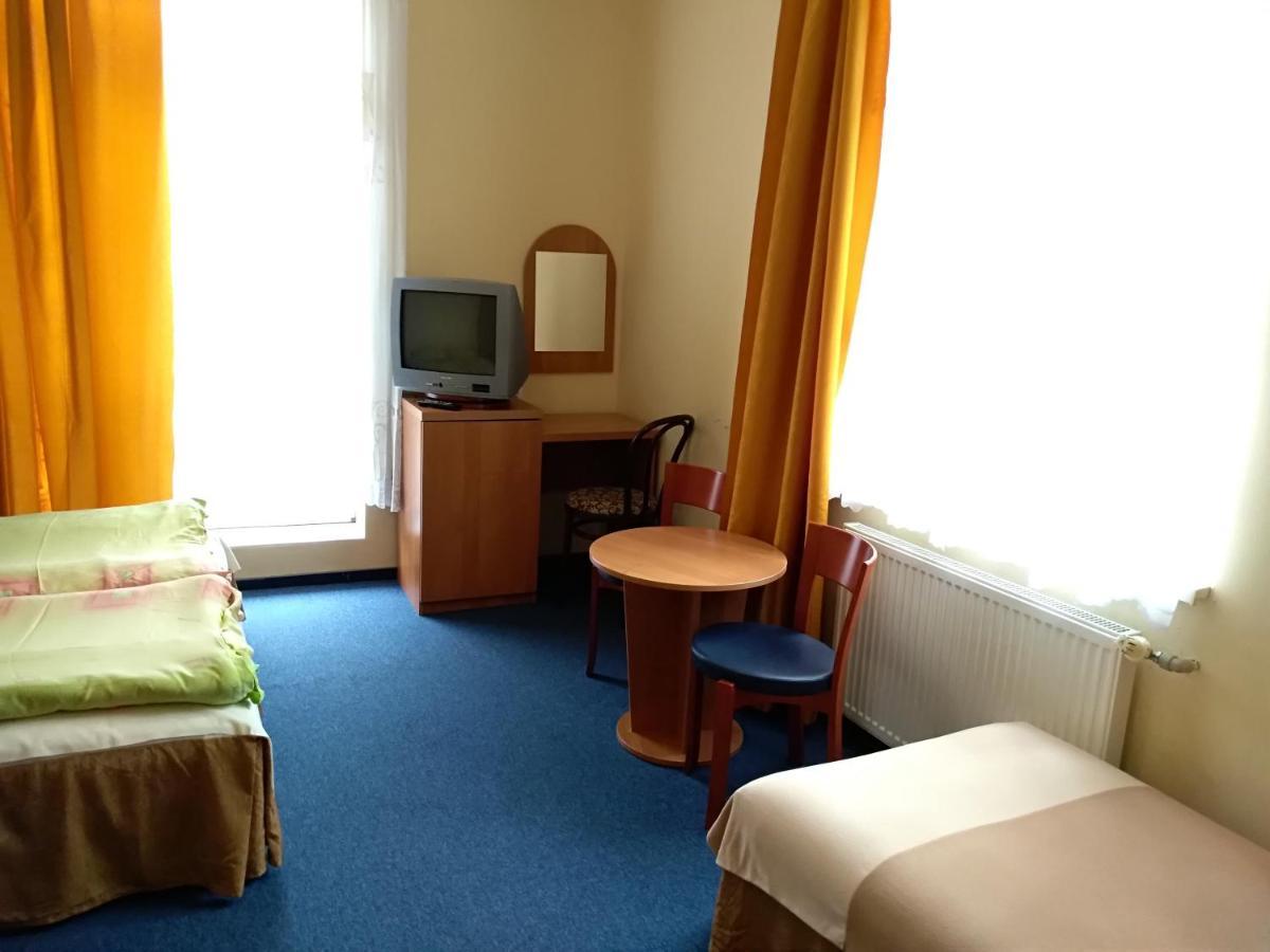 Osrodek Wypoczynkowy Ognisko Hotel Krynica Zdroj Exterior foto
